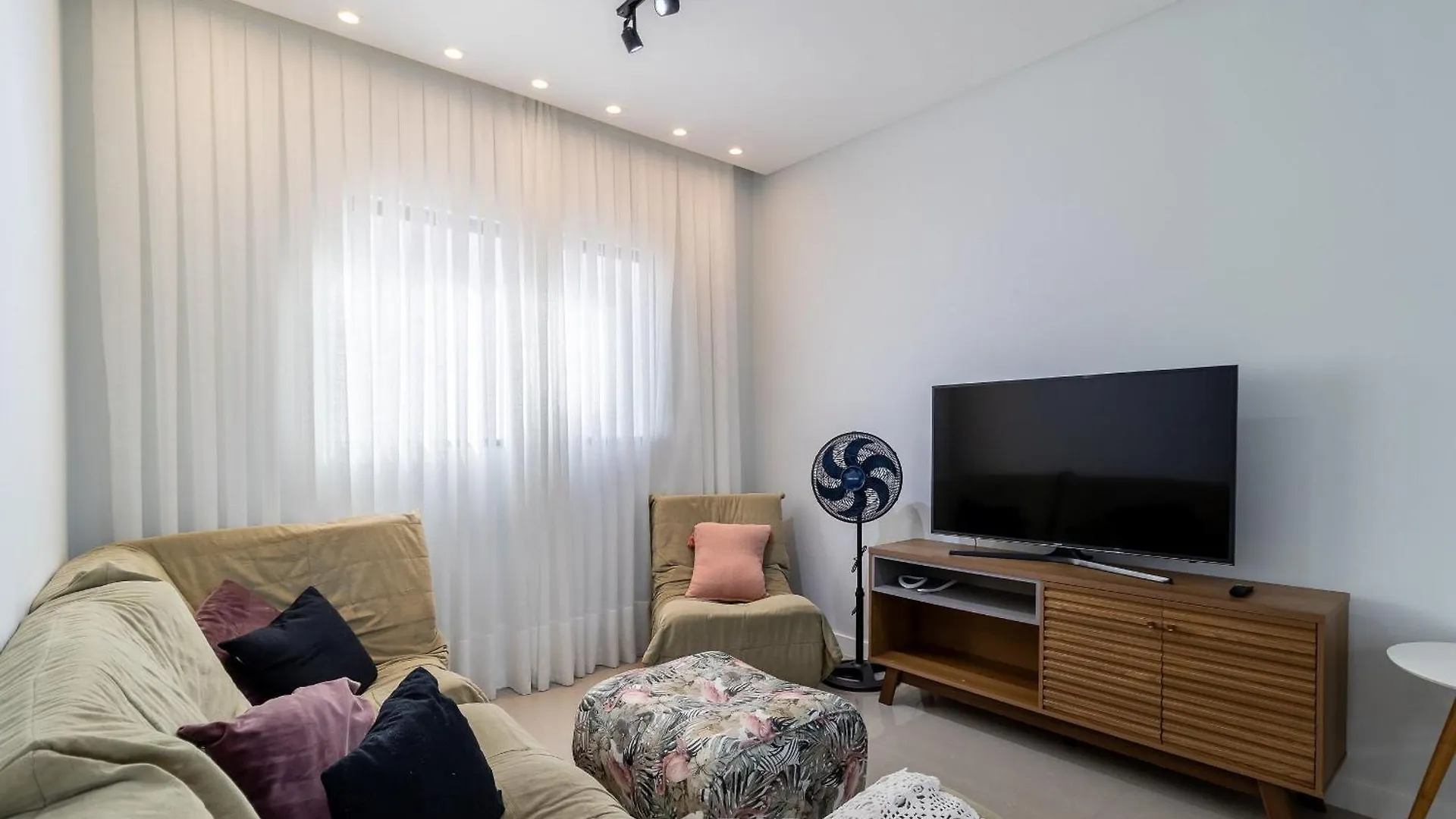 Appartamento Apt Confortavel 550M Da Praia Em Porto Belo Lnb502 Brasile